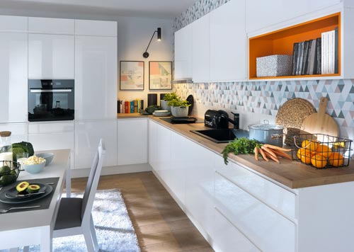 Modern Family Line Küchen Frontfarbe (lackiert) SOLE WEISS HOCHGLANZ Gallerie Küchenkollektion Modern Family Line Frontfarbe (lackiert) SOLE WEISS HOCHGLANZ Gallerie